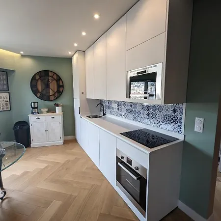 Lovely Refurbished