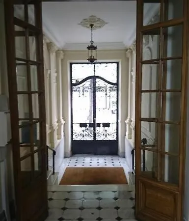 Apartmán Lovely Refurbished Nice