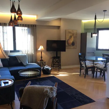Lovely Refurbished Apartment Nice
