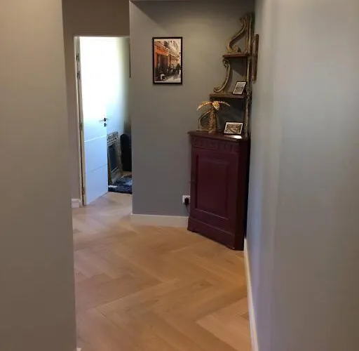 شقة Lovely Refurbished *